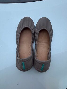 Tieks Taupe Leather Ballet Flats with Teal Heel Tab